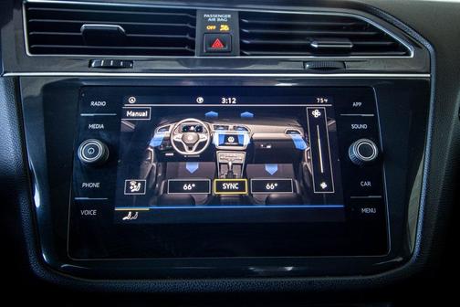 2023 Volkswagen Tiguan 2.0T SE R-Line Black