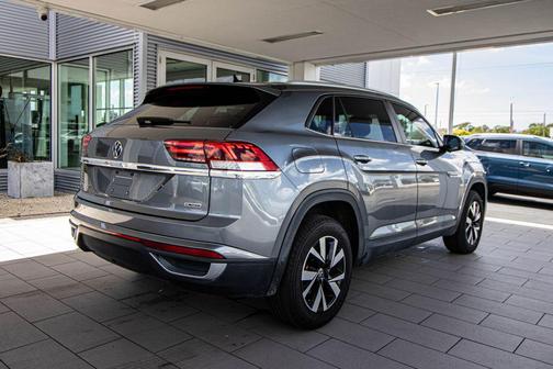 2020 Volkswagen Atlas Cross Sport 2.0T SE