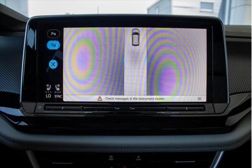 2025 Volkswagen Atlas Cross Sport 2.0T SEL Premium