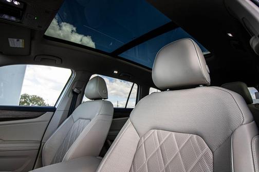 2024 Volkswagen Atlas 2.0T SEL Premium R-Line 4MOTION