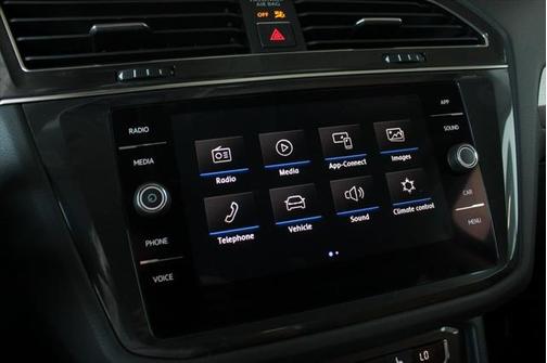 Silk Blue Metallic 2019 Volkswagen Tiguan 2.0T SE