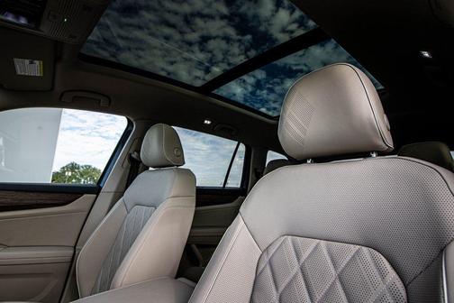 2026 Volkswagen Atlas 2.0T SEL Premium R-Line 4MOTION