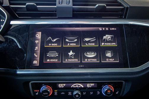 2023 Audi Q3 45 S line Premium Plus