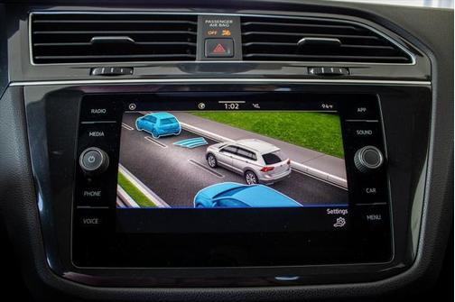 2024 Volkswagen Tiguan 2.0T SE R-Line Black