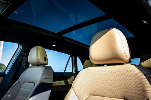 2026 Volkswagen Atlas Cross Sport 2.0T SEL