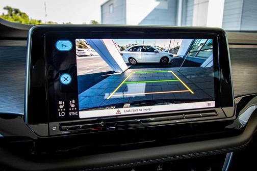 2026 Volkswagen Atlas Cross Sport 2.0T SE