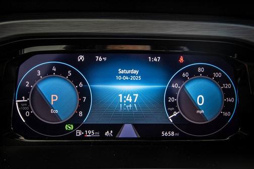 2025 Volkswagen Atlas Cross Sport 2.0T SE w/Technology