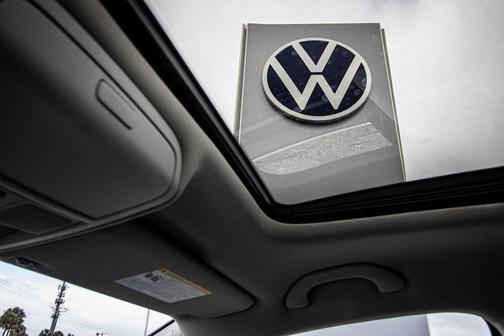 2018 Volkswagen Passat 2.0T SE