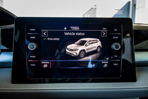 2025 Volkswagen Taos 1.5T SE