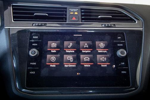 2022 Volkswagen Tiguan 2.0T SE R-Line Black