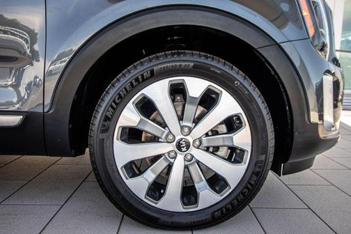 Gravity Grey 2020 Kia Telluride S