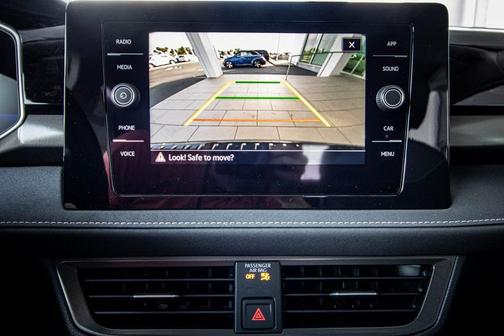 2026 Volkswagen Taos SE Black