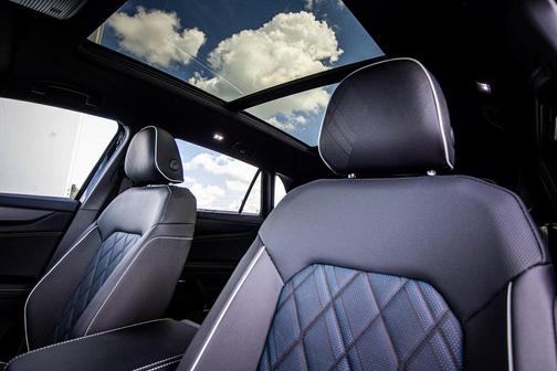 2026 Volkswagen Atlas Cross Sport 2.0T SEL Premium