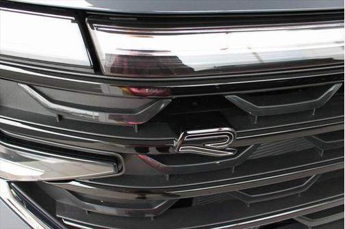 2025 Volkswagen Atlas 2.0T SEL Premium R-Line 4MOTION