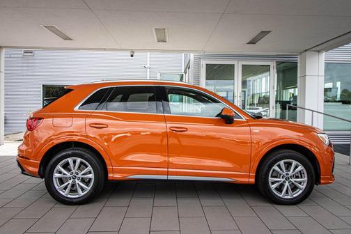 2022 Audi Q3 45 S line Premium Plus