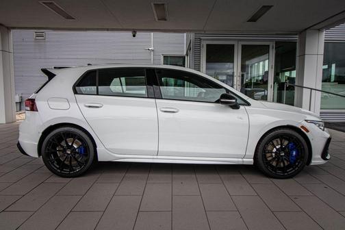 Pure White 2026 Volkswagen Golf R 2.0T DSG