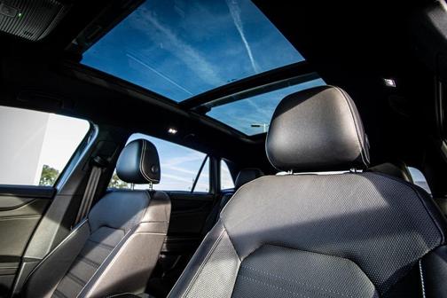 2024 Volkswagen Atlas Cross Sport 2.0T SEL