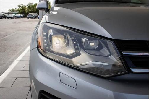 2014 Volkswagen Touareg 3.6L Sport