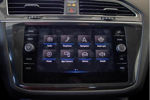 2023 Volkswagen Tiguan 2.0T SE