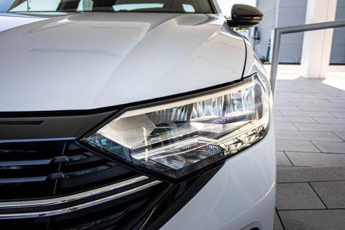 Pure White 2024 Volkswagen Jetta 1.5T Sport