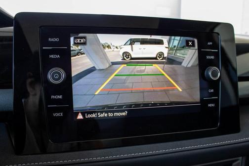 2025 Volkswagen Taos 1.5T SE Black