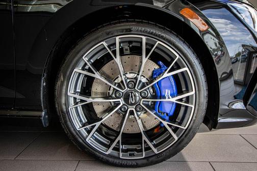 mythos black metallic 2026 Volkswagen Golf R 2.0T DSG
