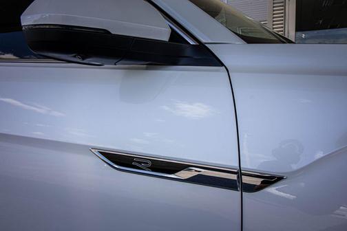 2025 Volkswagen Atlas 2.0T SEL Premium R-Line 4MOTION