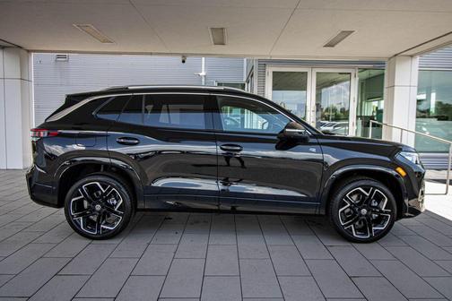 Deep Black 2026 Volkswagen Tiguan 2.0T SEL R-Line 4MOTION