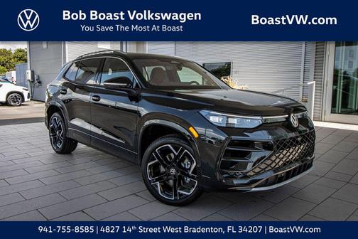 Deep Black 2026 Volkswagen Tiguan 2.0T SEL R-Line 4MOTION