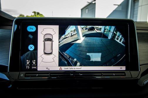 2026 Volkswagen Atlas Cross Sport 2.0T SE w/Technology 4MOTION