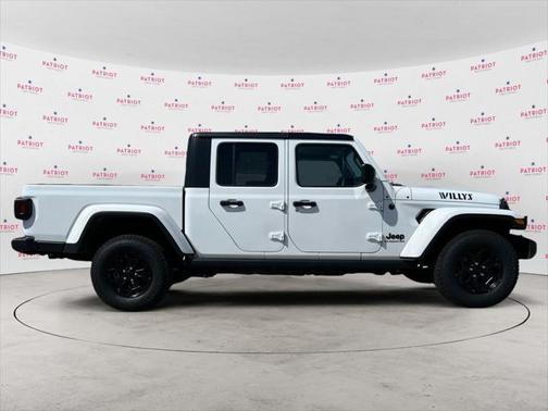 2021 Jeep Gladiator Willys 4x4