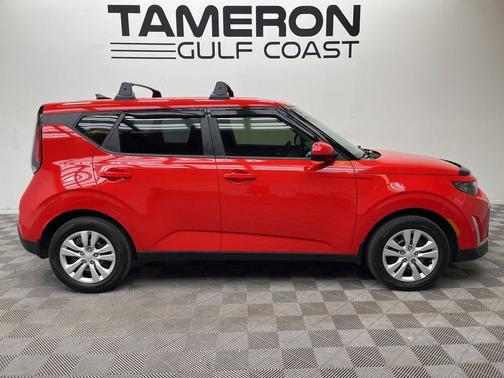 Inferno Red 2024 Kia Soul LX