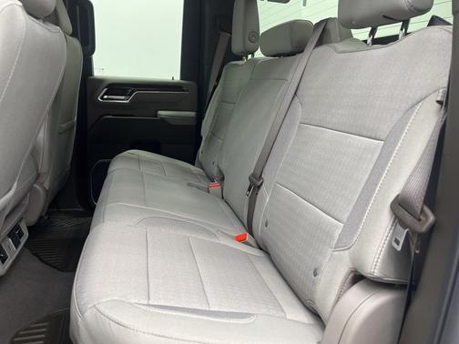 2026 GMC Sierra 2500 SLE