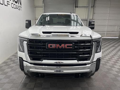 2024 GMC Sierra 2500 Pro
