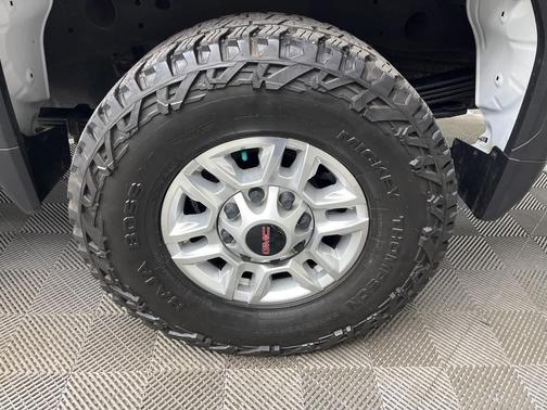 2024 GMC Sierra 2500 Pro