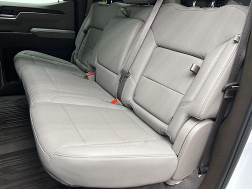 Summit White 2026 GMC Sierra 1500 SLT