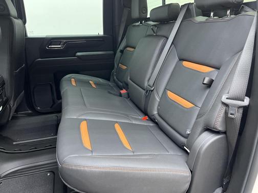 2026 GMC Sierra 2500 AT4