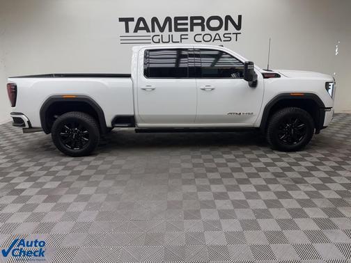 2024 GMC Sierra 2500 AT4