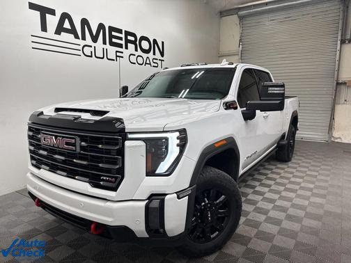 2024 GMC Sierra 2500 AT4