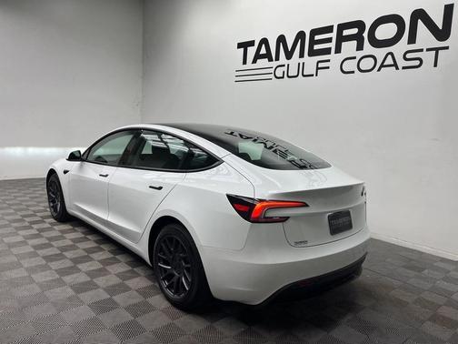 2025 Tesla Model 3 Long Range