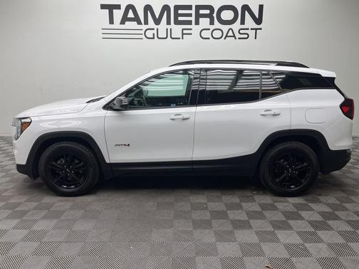 2023 GMC Terrain AT4