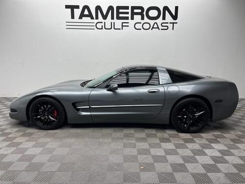 2004 Chevrolet Corvette Base