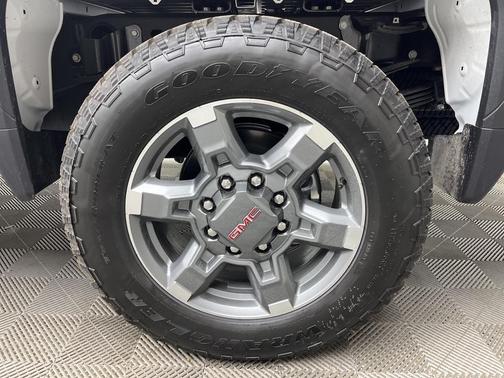 2025 GMC Sierra 2500 SLE