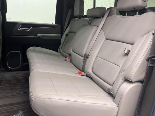 2026 GMC Sierra 2500 SLT