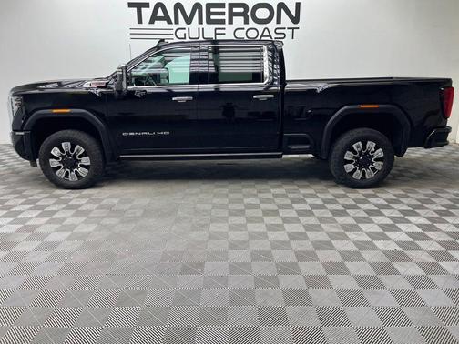 Onyx Black 2024 GMC Sierra 2500 Denali