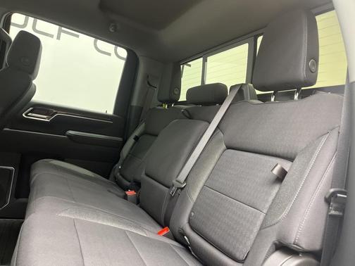 2025 GMC Sierra 2500 SLE
