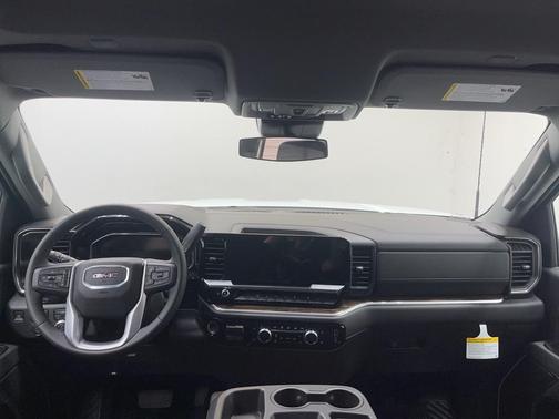 2025 GMC Sierra 2500 SLE