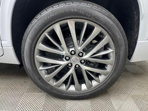White Tri-Coat 2026 Buick Enclave Avenir