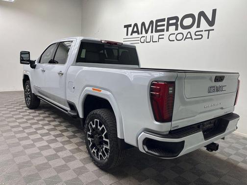 Glacier White 2026 GMC Sierra 2500 Denali Ultimate