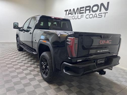 2026 GMC Sierra 2500 AT4